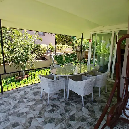 Duplex House With Private Garden